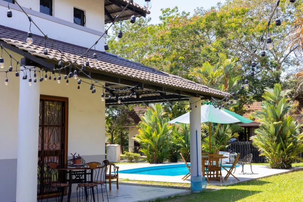 Loft Villa 1190 - Islamic Homestay Malacca Екстериор снимка